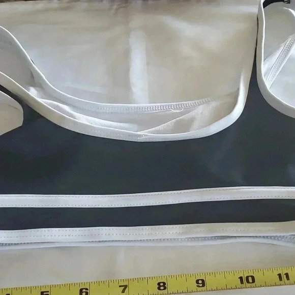 Two piece swimsuit - Picture 8 of 9